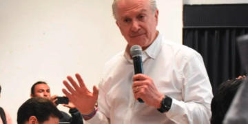 Creel pedirá licencia