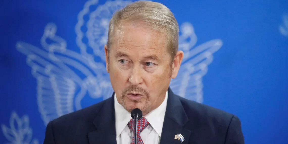 Tras las huellas de… Ronald Johnson