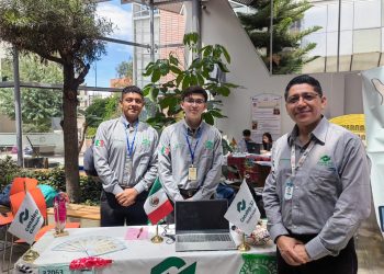Obtienen estudiantes del Conalep medalla de bronce en Bolivia